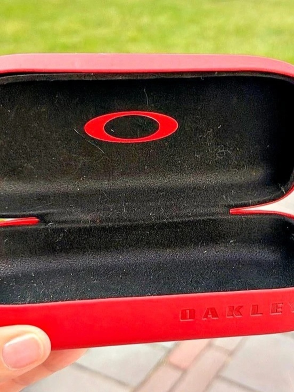 Oakley Scuderia Ferrari Special Edition Hard Case Red & Black